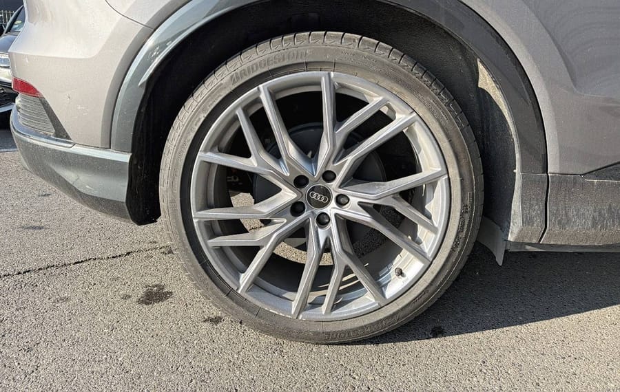 Choisissez votre audi q4electrique chez CarGo Flex