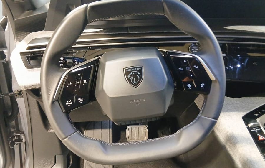 Choisissez votre peugeot 5008 chez CarGo Flex