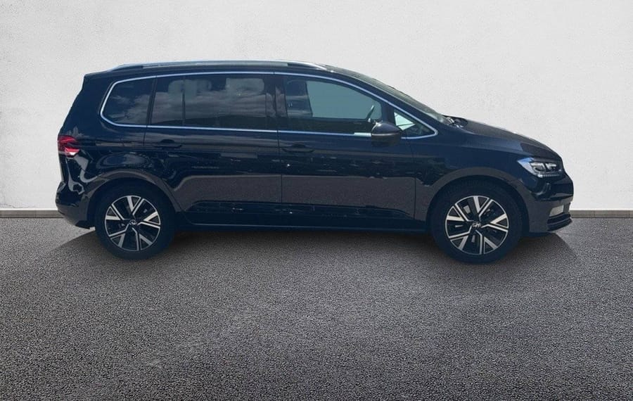 Choisissez votre volkswagen touran chez CarGo Flex