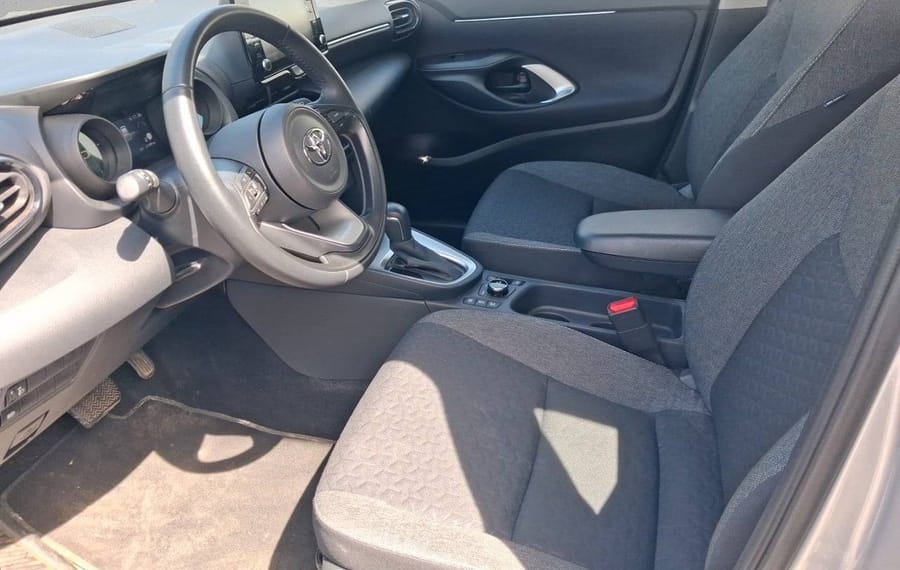 Choisissez votre toyota yariscross chez CarGo Flex