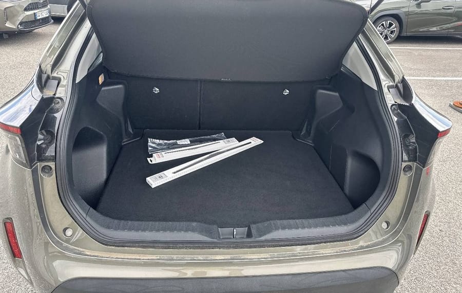 Choisissez votre toyota yariscross chez CarGo Flex