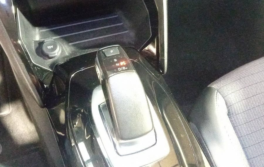 Choisissez votre peugeot 2008electrique chez CarGo Flex