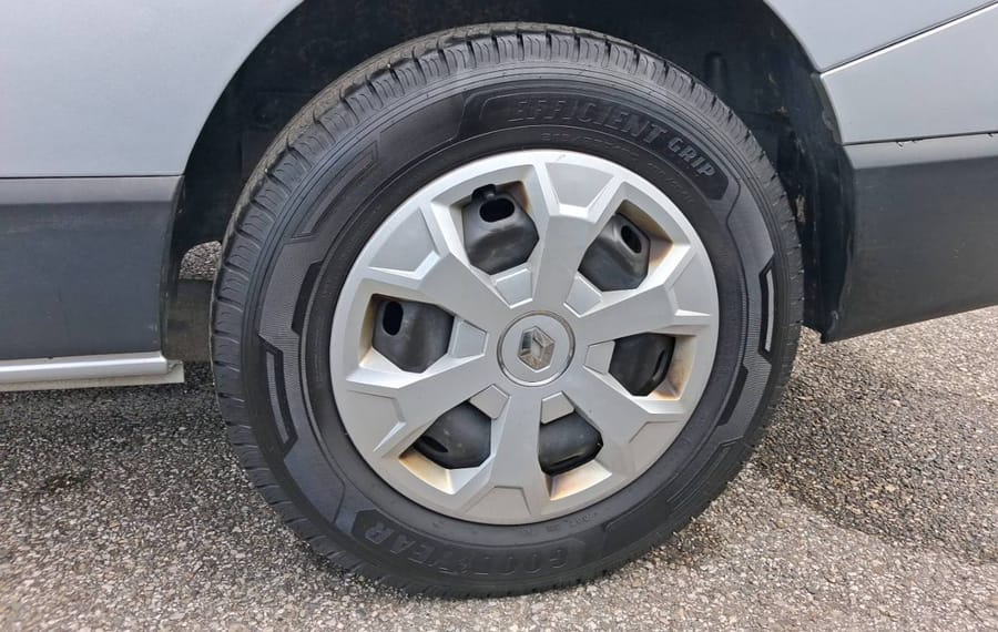 Choisissez votre renault traficcombi chez CarGo Flex