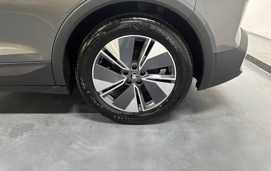 Choisissez votre skoda elroqelectrique chez CarGo Flex