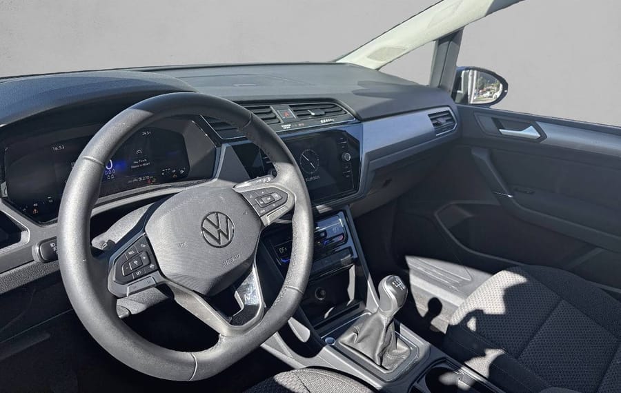 Choisissez votre volkswagen touran chez CarGo Flex