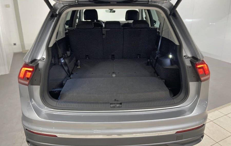 Choisissez votre volkswagen tiguanallspace chez CarGo Flex