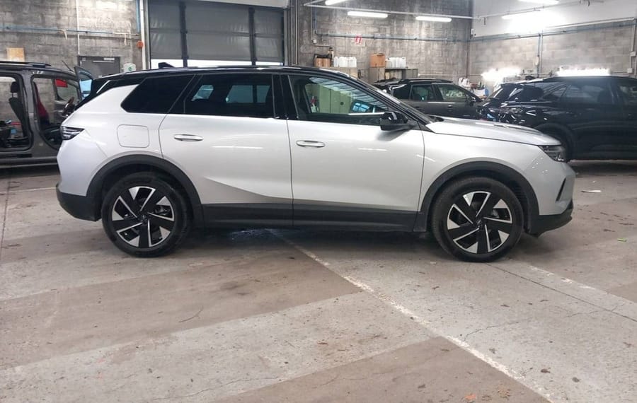 Choisissez votre opel grandland chez CarGo Flex