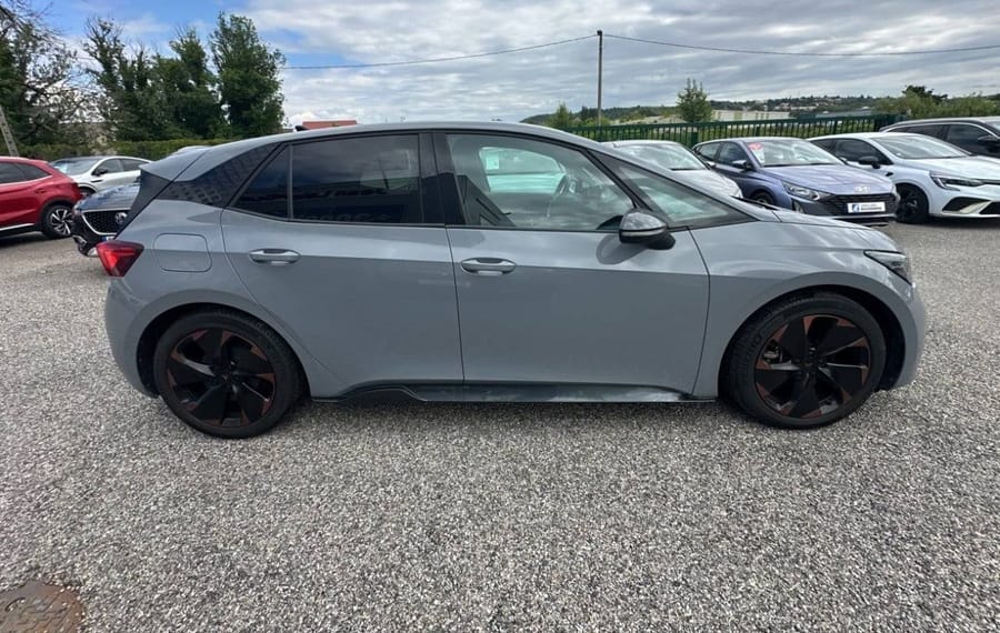 Choisissez votre cupra bornelectrique chez CarGo Flex