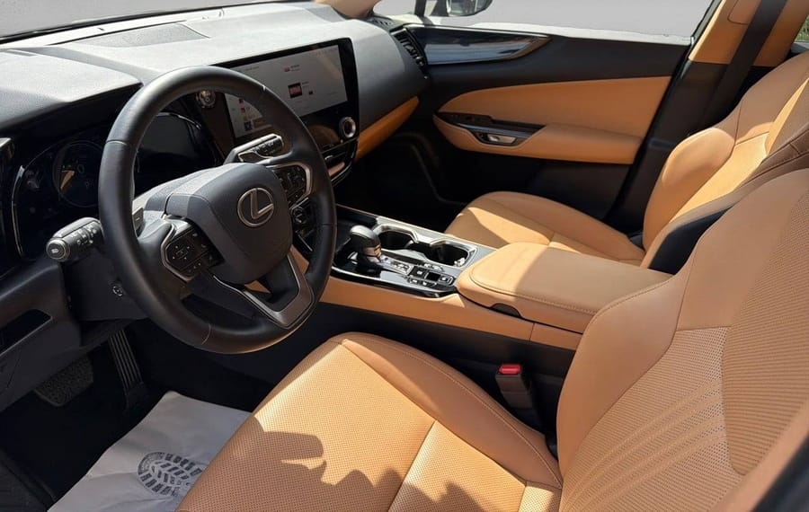 Choisissez votre lexus nx chez CarGo Flex