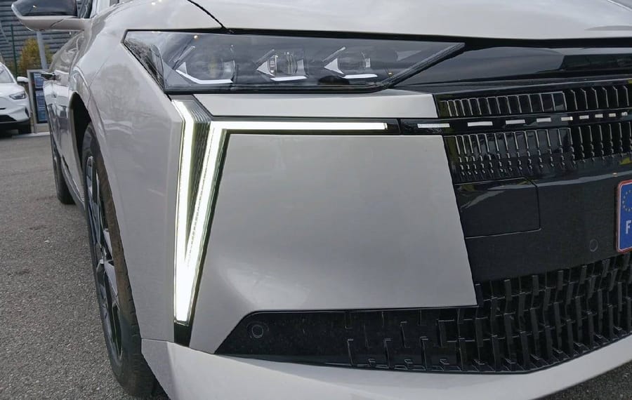 Choisissez votre ds n°4 chez CarGo Flex