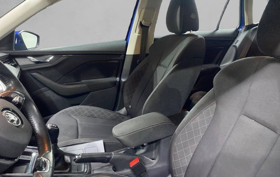 Choisissez votre skoda kamiq chez CarGo Flex