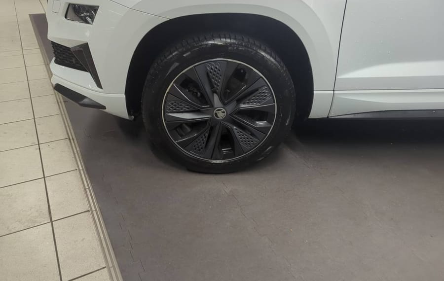 Choisissez votre skoda karoq chez CarGo Flex