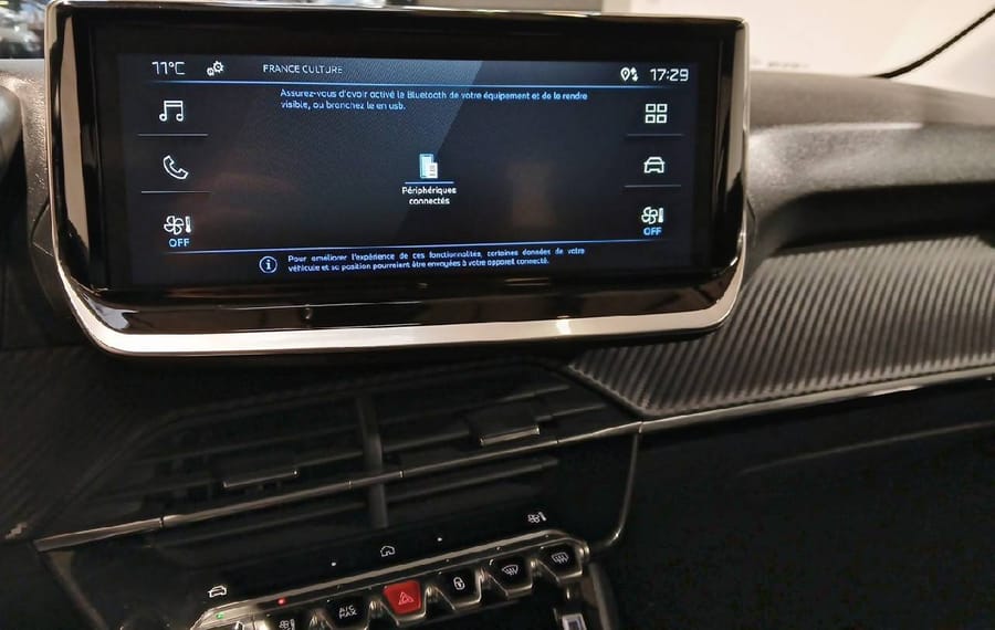 Choisissez votre peugeot 208 chez CarGo Flex