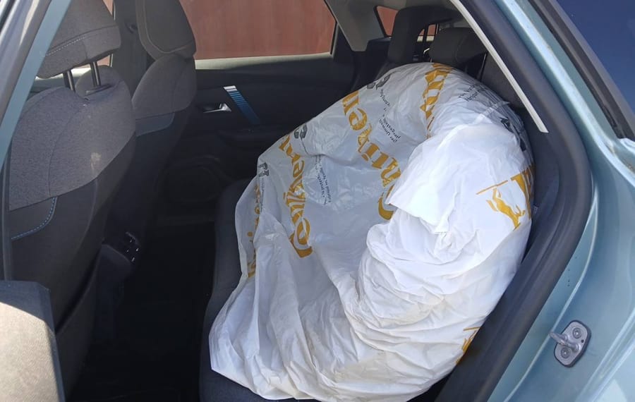 Choisissez votre citroen c4electrique chez CarGo Flex