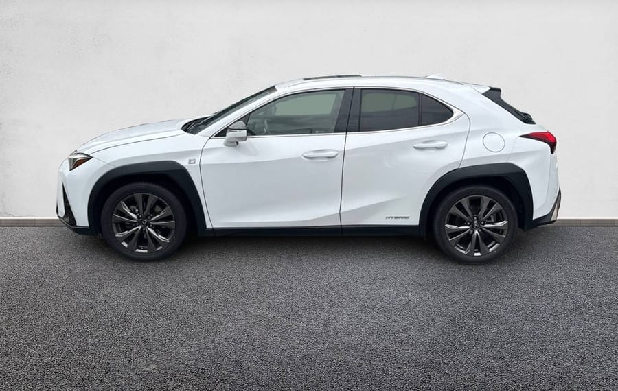Choisissez votre lexus ux chez CarGo Flex