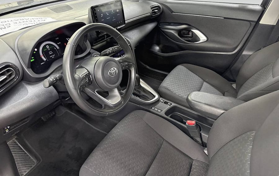 Choisissez votre toyota yariscross chez CarGo Flex