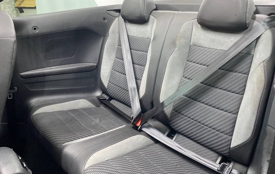 Choisissez votre volkswagen troccabriolet chez CarGo Flex