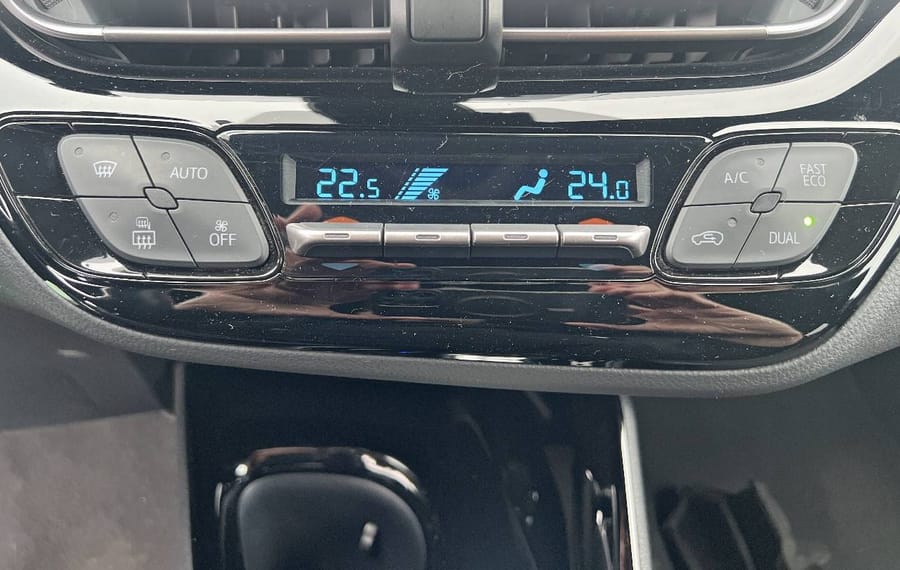 Choisissez votre toyota chr chez CarGo Flex