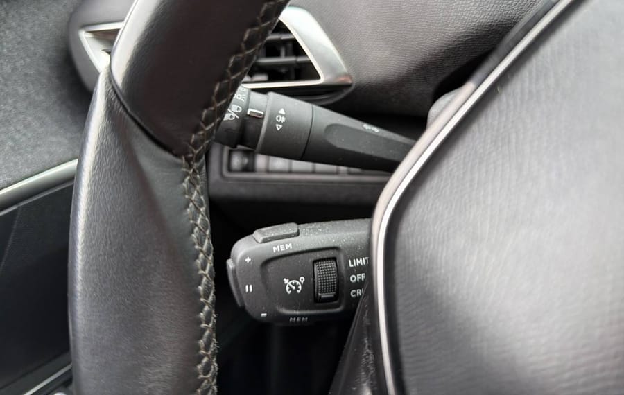 Choisissez votre peugeot 3008 chez CarGo Flex