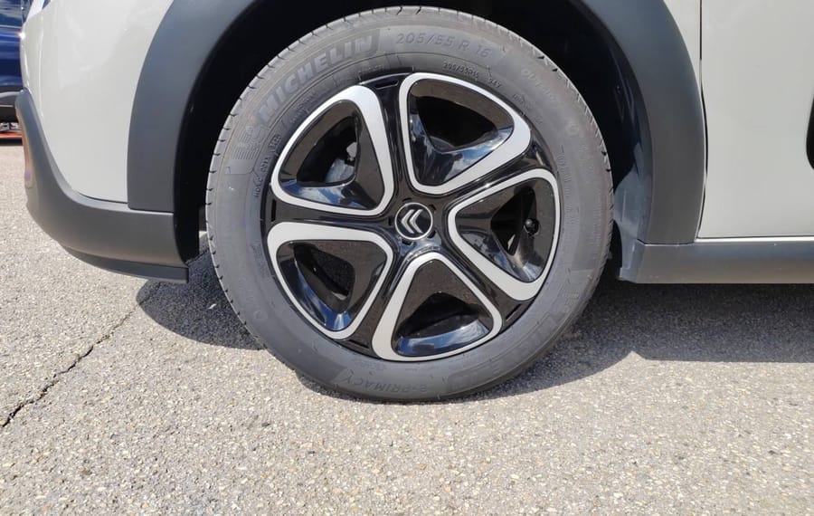 Choisissez votre citroen c3 chez CarGo Flex