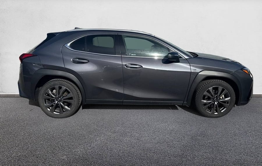 Choisissez votre lexus ux chez CarGo Flex