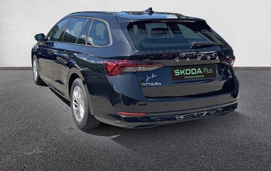 Choisissez votre skoda octaviabreak chez CarGo Flex