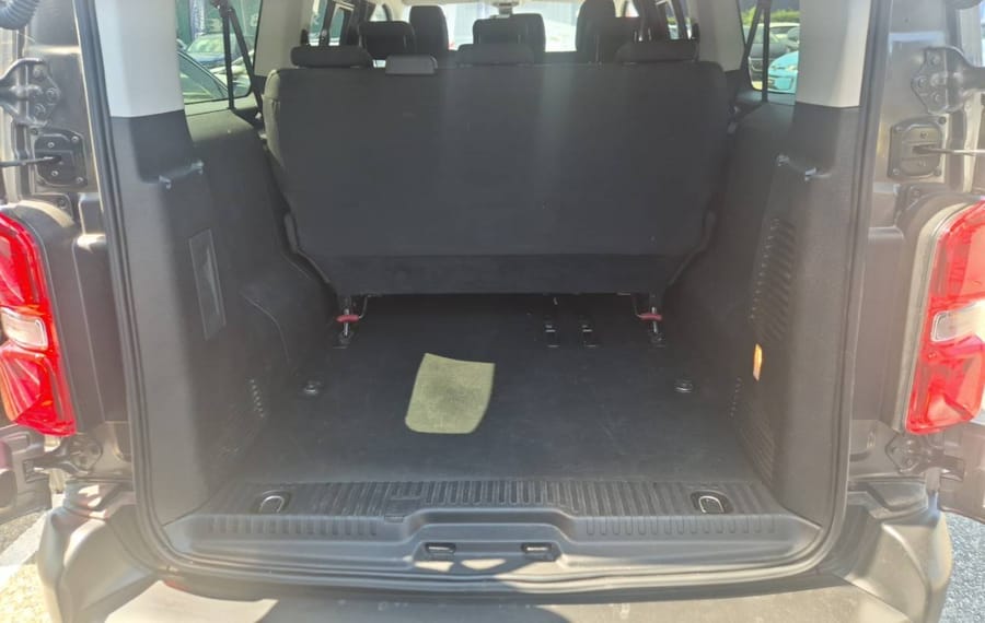 Choisissez votre toyota proacecombi chez CarGo Flex