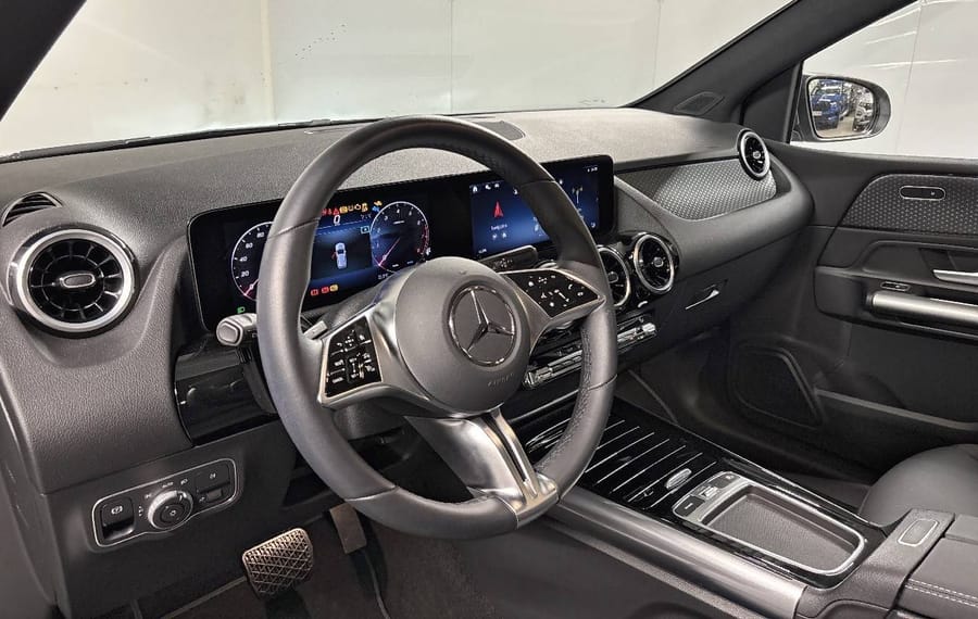 Choisissez votre mercedes classeb chez CarGo Flex