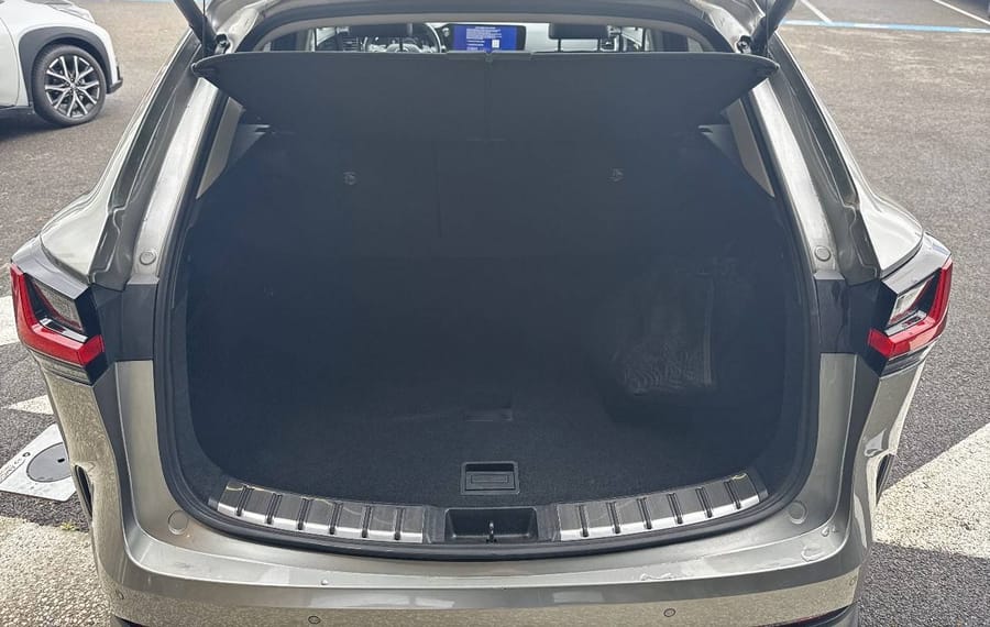 Choisissez votre lexus nx chez CarGo Flex