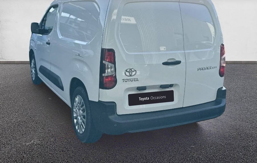 Choisissez votre toyota proacecityverso chez CarGo Flex