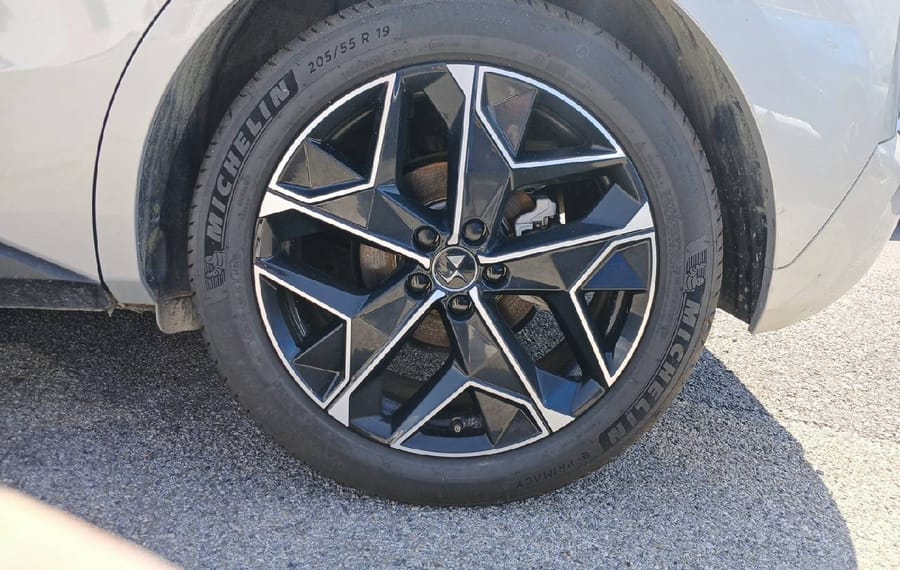Choisissez votre ds n°4 chez CarGo Flex