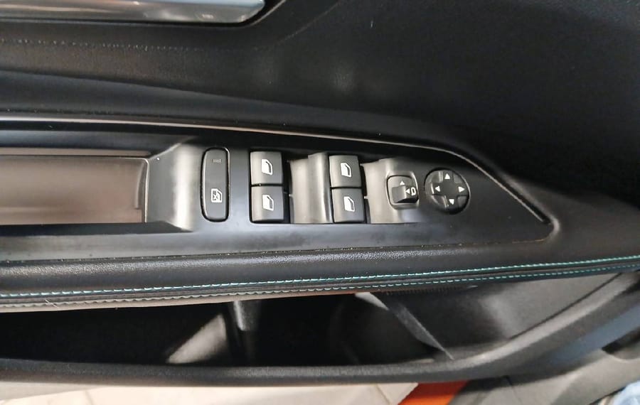 Choisissez votre peugeot 5008 chez CarGo Flex