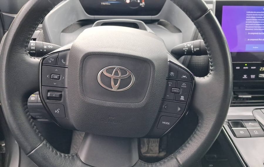 Choisissez votre toyota bz4xelectrique chez CarGo Flex