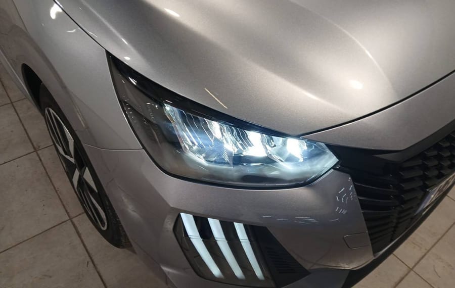 Choisissez votre peugeot 208 chez CarGo Flex