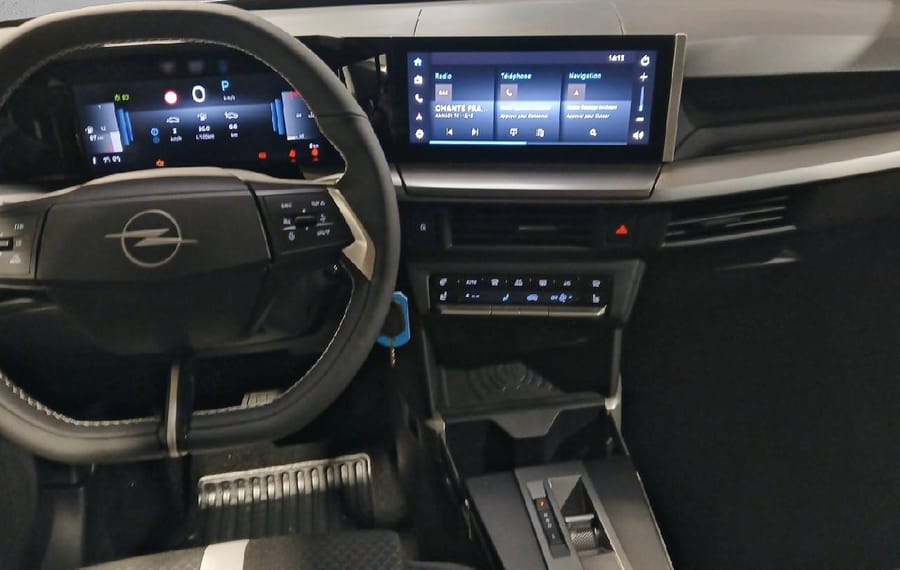 Choisissez votre opel frontera chez CarGo Flex