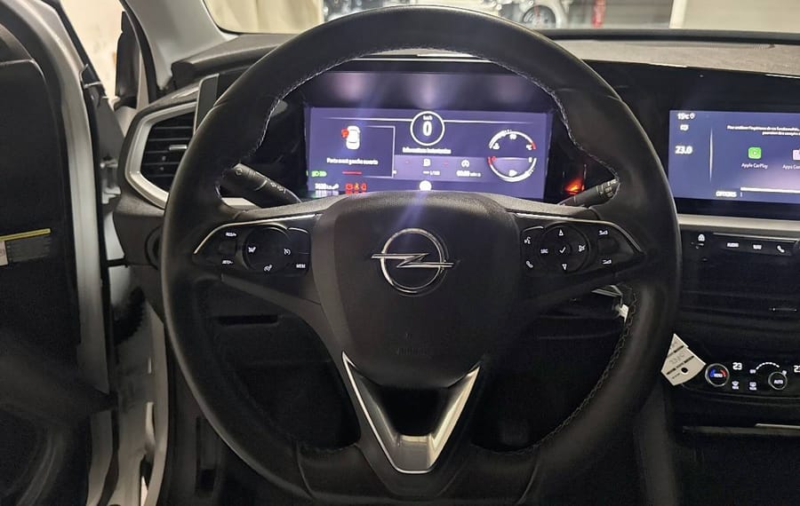 Choisissez votre opel grandland chez CarGo Flex