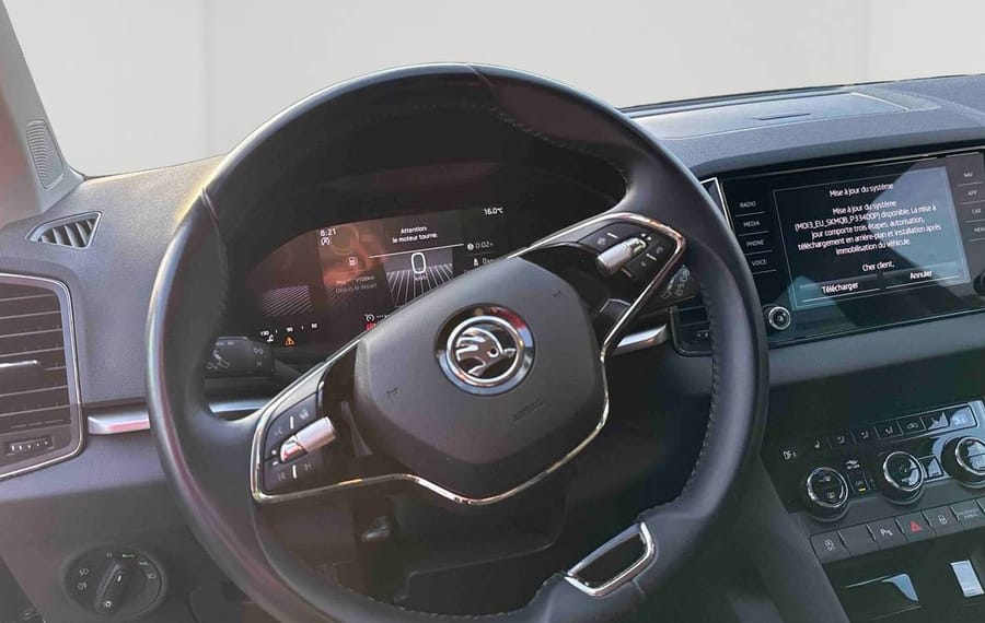 Choisissez votre skoda karoq chez CarGo Flex