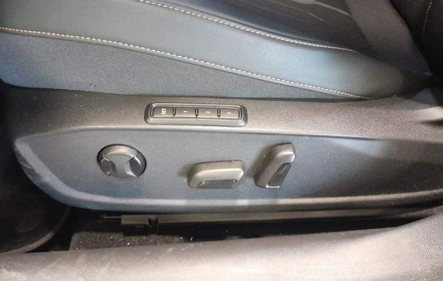 Choisissez votre cupra leon chez CarGo Flex