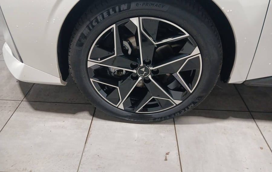 Choisissez votre ds n°4 chez CarGo Flex
