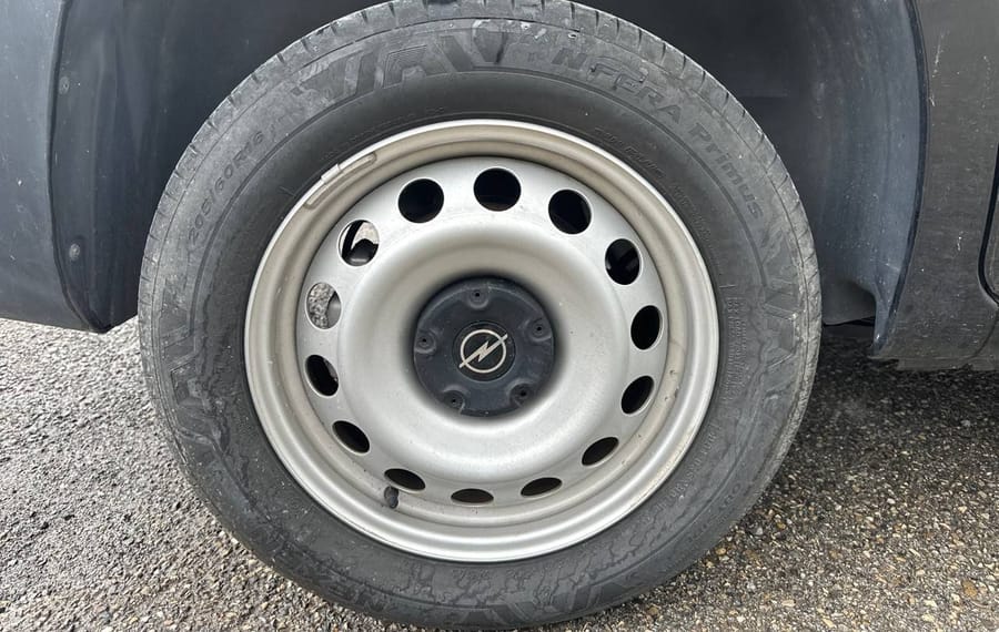 Choisissez votre opel combo chez CarGo Flex