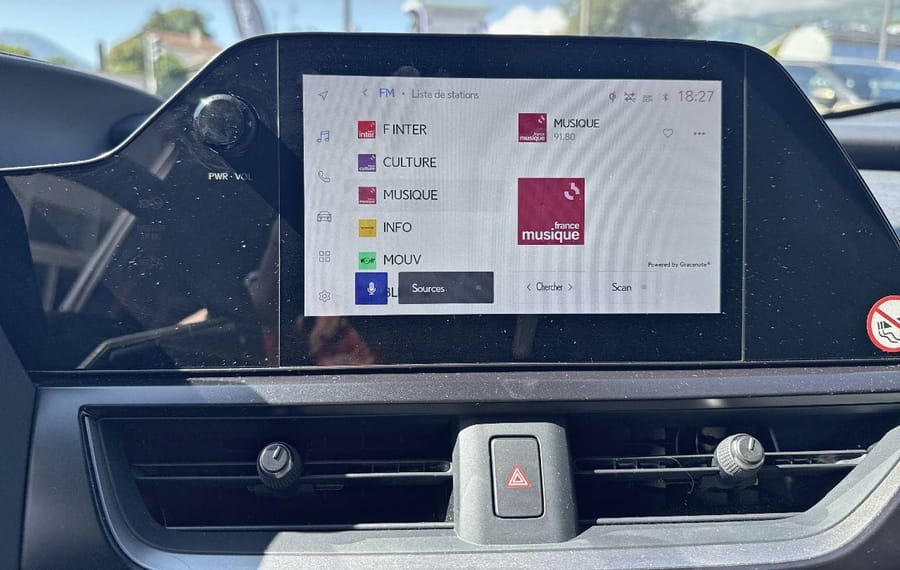Choisissez votre lexus ux chez CarGo Flex