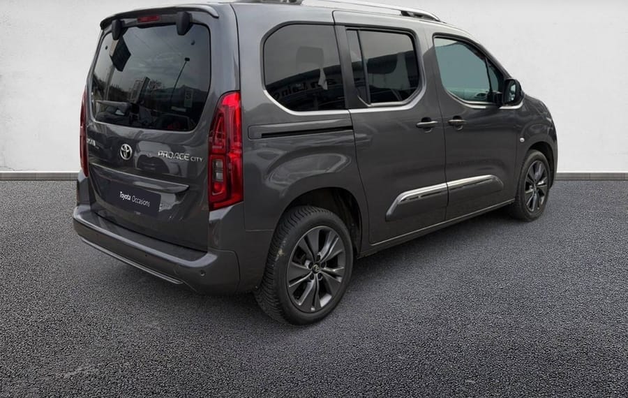 Choisissez votre toyota proacecityverso chez CarGo Flex