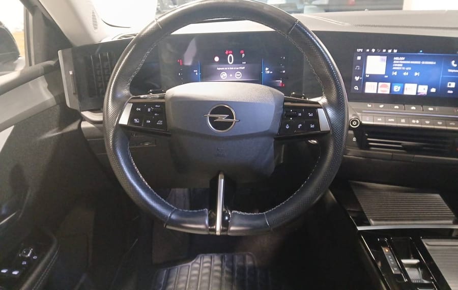 Choisissez votre opel astra chez CarGo Flex