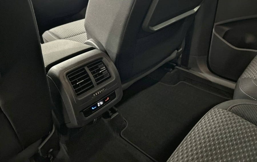 Choisissez votre volkswagen touran chez CarGo Flex