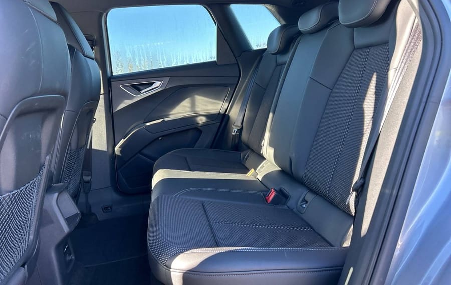 Choisissez votre audi q4electrique chez CarGo Flex