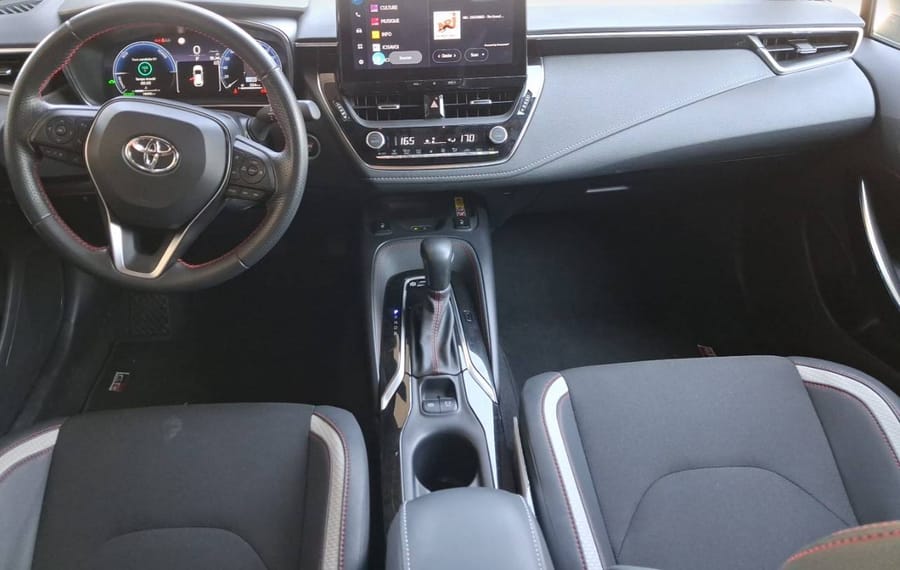 Choisissez votre toyota corolla chez CarGo Flex