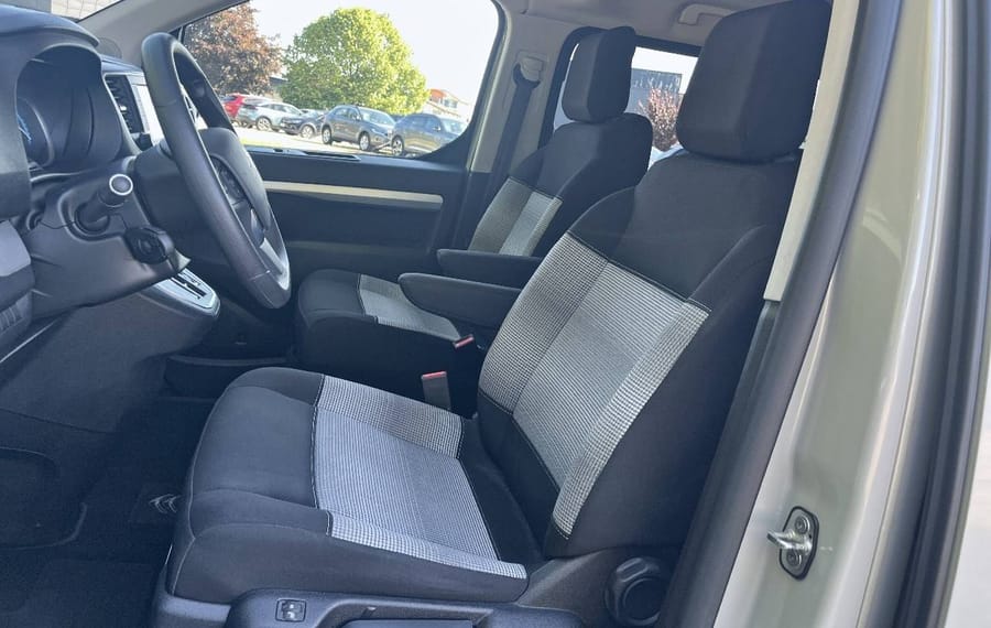 Choisissez votre citroen spacetourerelectrique chez CarGo Flex