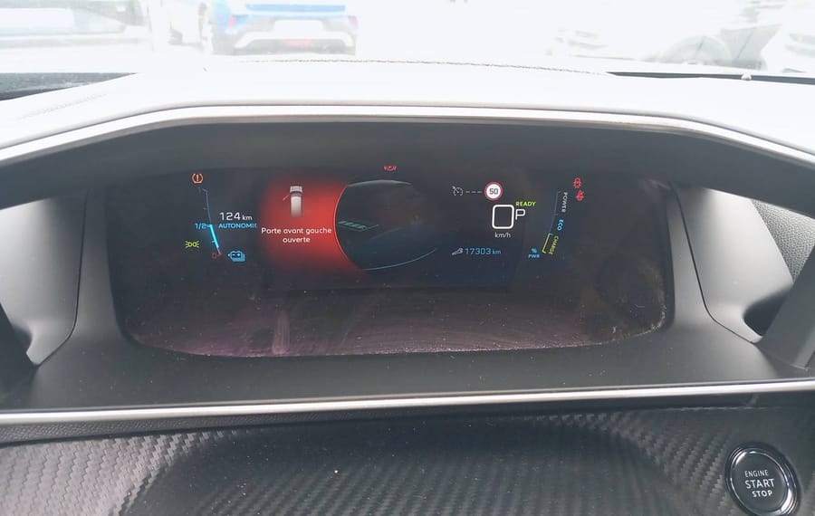Choisissez votre peugeot 2008electrique chez CarGo Flex