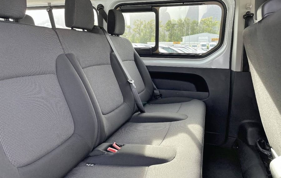 Choisissez votre renault traficcombi chez CarGo Flex