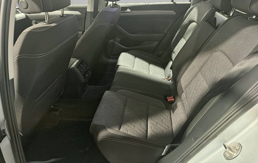 Choisissez votre volkswagen passat chez CarGo Flex